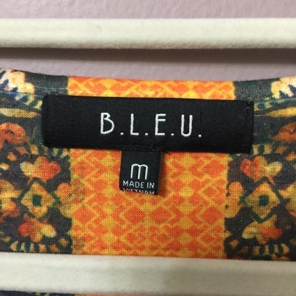 BLEU boho bright floral mixed print top with embellishments size Medium. - Picture 3 of 10